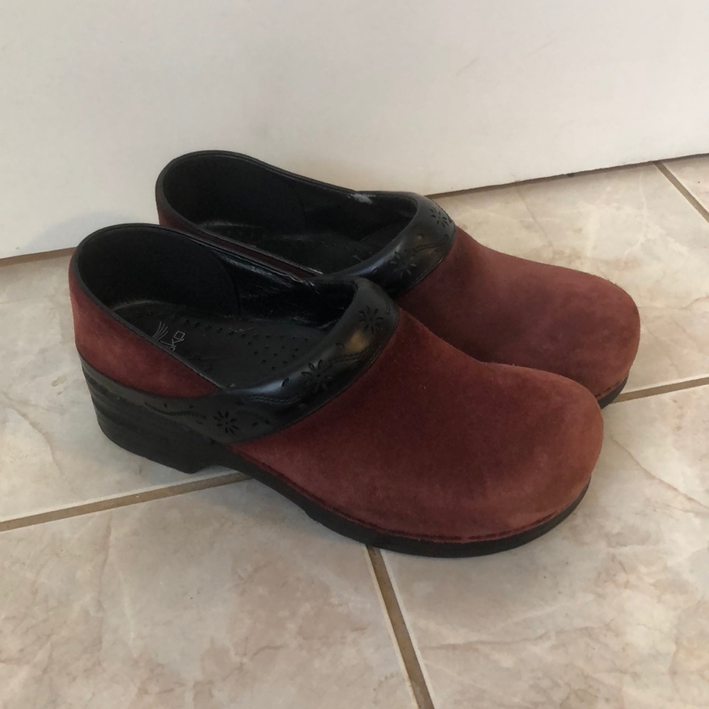 Burgundy Danskos with decorative black trim